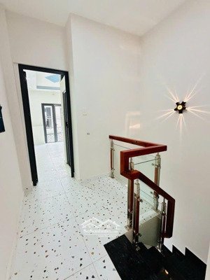 bán nhà đoàn văn bơ quận 4, 2 tầng 80m2 2 mt hẻm kdc hiện hữu giá chỉ 4,699 tỷ tl