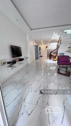 cực phẩm sát mặt tiền đường kd số 1 phú nhuận - 4 tấm, 3 phòng ngủ - chạm 6 tỷ.