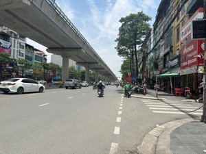 bán nhà 3 tầng dt 208m2 mt 8.8m ô tô vào nhà - gần phố nguyễn cơ thạch - nam từ liêm. giá: 34 tỷ