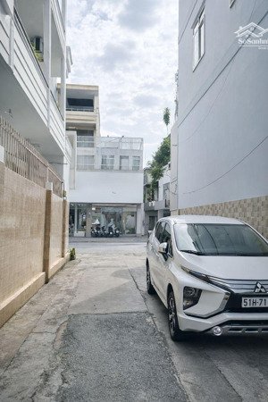 căn 168_hồ văn huê, phú nhuận, 2 tầng, ngang 4.5m, nhỉnh 7 tỷ.