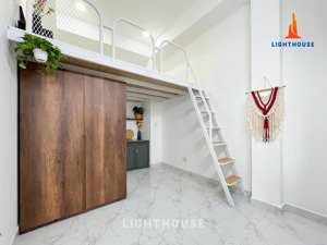 căn hộ có gác cao đứng được ngay nguyễn kiệm đối diện bệnh viện 175 - thang máy