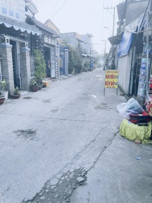 hẻm xe hơi cách 20m - ngay chợ c.hó trung mỹ tây quận 12 - nhà vào ở ngay ngang 5m - chỉ 3,25 t.ỷ