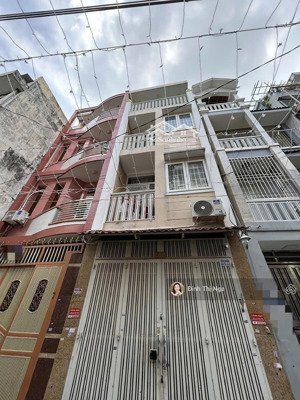 hàng hiếm, nhà huỳnh văn bánh - trường sa, hẻm xe tải, dân trí cao, 4 tầng, 4 p.ngủ 10.9 tỷ tl