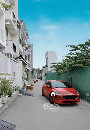 siêu phẩm nhà phố 4 tầng - đường 6m ô tô vi vu đỗ cửa - giá 8.2 tỷ