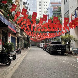 hoàng quốc việt- ô tô tránh vỉa hè 7tx 48m2 thang máy- ở kinh doanh văn phòng xịn- nhỉnh 22 tỷ