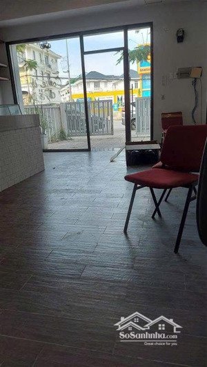 mặt tiền kinh doanh chợ cây xoài ngay lê văn thịnh cát diện tích 88m ngang khủng 7.8m,4 tầng đẹp