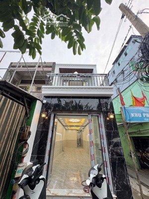 nhà mới 2 lầu 2 mt trần xuân soạn phường tân hưng quận 7 chỉ 8.8tỷ dt 65m2