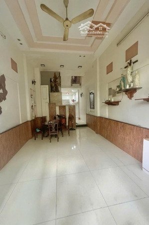 ngay mặt tiền đường vườn lài, 4 tầng dt 70m2 chỉ nhỉnh 7 tỷ