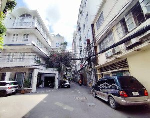 chỉ 3,25 tỷ - sở hữu nhà 2 tầng btct - ngay trung tâm quận 1 - trần hưng đạo - giao trần đình xu