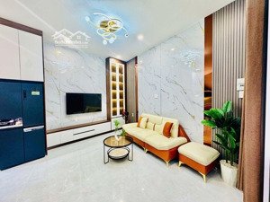 ngay công viên gia định-dân trí cao- hồ văn huê-dt:37m2-3 tầng- chỉ 7,9tỷ- full nội thất