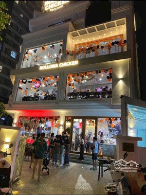 cho thuê nhà mặt phố nguyễn trãi-thanh xuân,dt:100m2 x 3,5 tầng,mt:10m.kinh doanh mọi mô hình