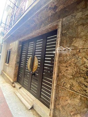 bán chdv khương trung 7 tầng thang máy dòng tiền 100tr/tháng