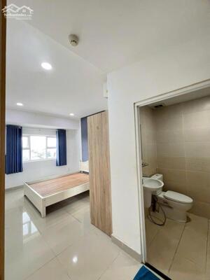 Cần cho thuê chung cư Oriental Plaza diện tích 78m 2PN giá 11 triệu