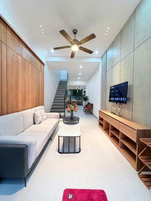 tôi chính chủ cần bán nhà 3 tầng ngô chân lưu, hòa minh, liên chiểu