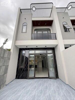  CHỦ XÂY TÍNH Ở NHƯNG MÀ ĐANG NGỘP THỞ VỐN LÀM ĂN NÊN NHƯỢNG LẠI CĂN NHÀ - NGAY CHỢ TÂN BÌNH 