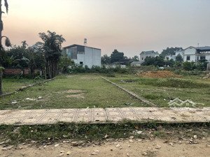 a246. bán đất trung tâm phú cát - sát ủy ban - gần nhà máy in tiền quốc gia, khu công nghệ cao.