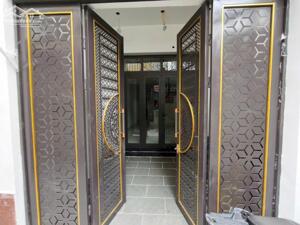 Bán nhà dân xây ngõ 23 Xuân La thông Võ Chí Công 49m x 4,5T đường trước nhà rộng ngõ thông