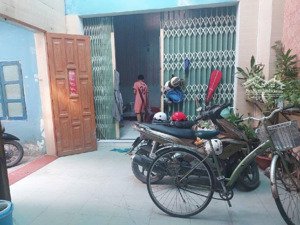 nhà tân phú đường hòa bình gần đầm sen 2 phút giáp q10,q11 sổ hồng riêng 6,9m x 20,6m chỉ 8 tỷ