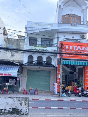 bán nhà mặt tiền đường lê hồng phong, phước long , nha trang giá 8 tỷ 500