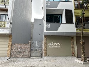 cho thuê nhà làm văn phòng công ty.