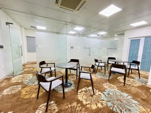 chính chủ cho thuê sàn mặt phố đống đa 165m giá rẻ có 102 chỉ 27triệu chia sẵn phòng kính đẹp