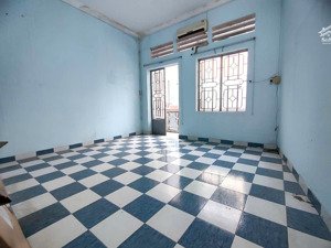 hiếm, hẻm ô tô hoàng hoa thám, 2 tầng 48m2, nở hậu tài lộc, chỉ 6.2ty