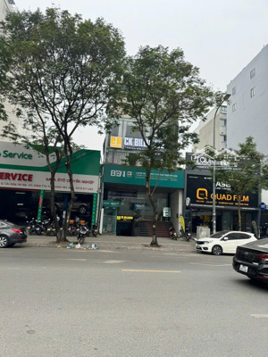 nhà mặt phố khu cầu giấy diện tích lớn, mặt tiền rộng, sổ đỏ sẵn, đang khai thác kinh doanh