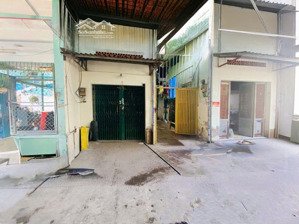 bán dãy trọ sát bên công ty giày giá 5,6 tỷ