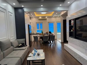 bán chung cư c7 ngã tư nguyễn trãi - khuất duy tiến, 91m2, 3 ngủ,2wc nhà đẹp đón tết giá
