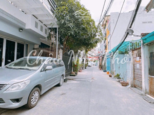 hẻm xe tải ngủ nhà 4 tầng- khu dân trí cao - ngang 5m - nhỉnh 15 tỷ