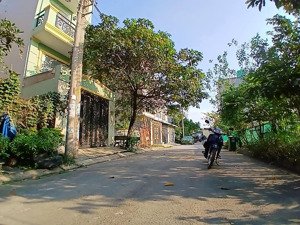 hẻm xe hơi 9m có vỉa hè. ngay chợ long trường. shr. gấp bán: 3 tỷ bảy năm mươi.