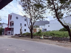 lô đất đẹp tđc đất lành - đường nhựa rộng 13m - diện tích 74m - gần dự án sun group