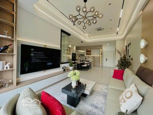 duy nhất căn hộ trần cao 3,5m. 3pn-3wc (2pn master) view sân golf, sông. lh: em dịu