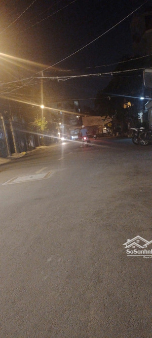 nhà bán chính chủ, sổ hồng riêng hoàn công đầy đủ. hỗ trợ vay ngân hàng