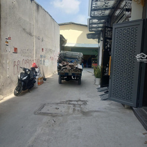 6 tỷ 700 thương lượng, nhà mới 5 tầng, đường 6 mét, dt : ngan 4,17 mét - dài 12 mét.