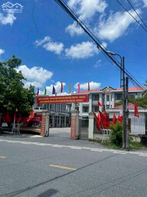  Duy nhất 1 lô Góc ngay gần ủy ban lâm động, Thuỷ Nguyên diện tích 69,9 m2, mặt tiền 5m.