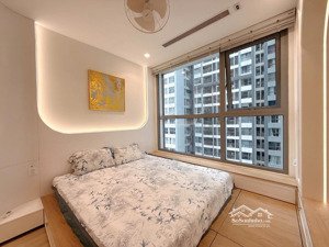anh trai gửi bán p12.09 căn 2pn sáng, view bể bơi, full đồ đẹp, 79.2m² giá 10.8 tỷ