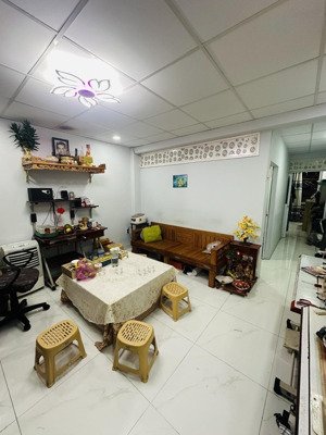 bán nhà tại dương tử giang, 2,12 tỷ, 64m2, 2pn, 1wc, pháp lý đầy đủ, q5, hcm