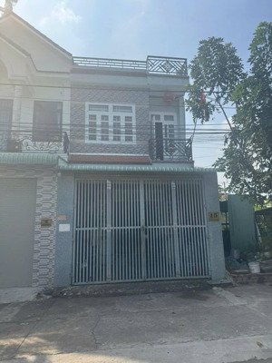 cần ra đi nhanh nhà kdc kp1 phú tân tdm (cũ) 100m2 đường to dân phủ kín giá mềm chỉ 9xxtr sở hữu