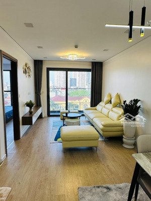 bán căn hộ 2pn tại nguyễn huy tưởng giá 5.99 tỷ. 