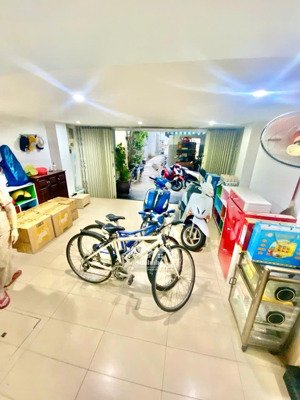 bán nhà 4 tầng trần phú, trung tâm hiếm ô tô vào nhà