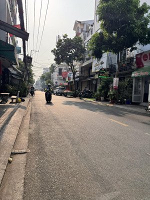 nhà đẹp quận 7 - ngay chợ tân mỹ 108m² 4 tầng 6pn-giá 12.5 tỷ