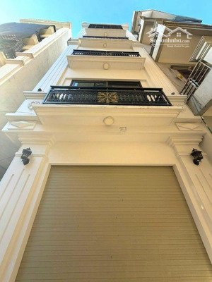 cần bán nhà hà trì hà đông dt: 38m2, 5 tầng, một nhà ra ô tô tránh, đầy đủ công năng, giá trên7 tỷ.