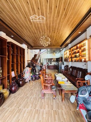 nhà 3 tầng mặt tiền nguyễn nghiễm ngũ hành sơn gần resort marriott