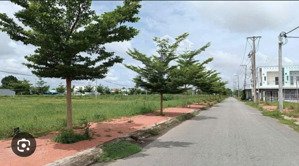 nền đẹp, giá hấp dẫn, vị trí tốt