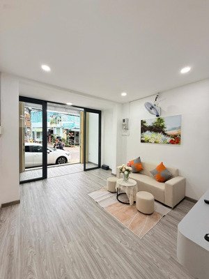 bán nhà 2 tầng full nội thất mặt tiền đường đồng nai nam nha trang giá tốt