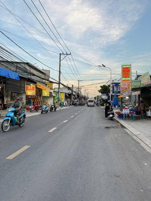 bán gấp lô đất góc 1.865m2 mặt tiền nguyễn duy trinh, ngay cây xăng long trường, lh: 