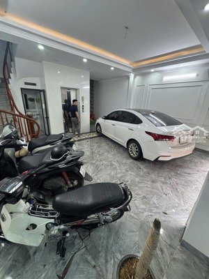 ngõ ô tô 7 tầng thang máy thanh xuân (duy nhất 1 căn mặt tiền 6,1m hậu 6,2m) - giá 18 tỷ