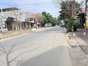 bán lô lõi tt hoà lạc, 108m,sát đh quốc gia, ga metro,cnc,trục chính kinh doanh. giá chỉ 3.1 tỷ