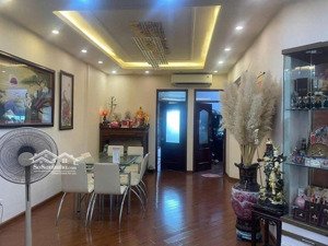 cần bán nhanh căn hộ căn góc tòa 17t1, mặt đường hoàng đạo thúy, trung hòa, cầu giấy